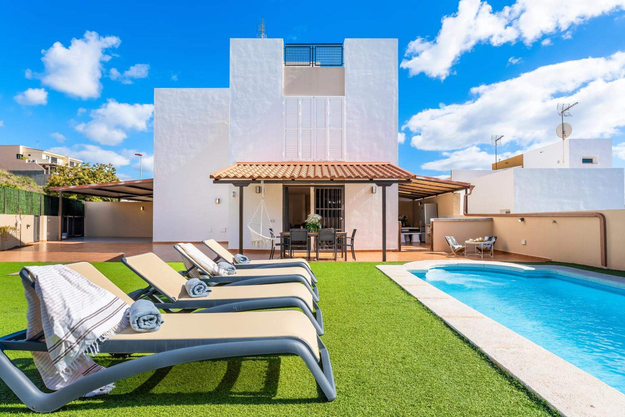 קנדלריה Villa Trueno Refugio De Lujo Con Piscina Climatizada Y Vistas מראה חיצוני תמונה