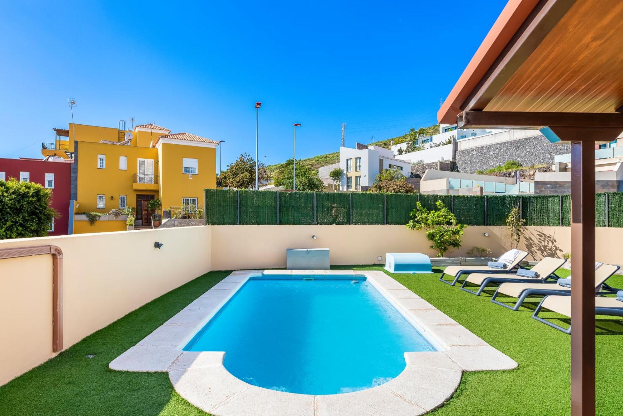 קנדלריה Villa Trueno Refugio De Lujo Con Piscina Climatizada Y Vistas מראה חיצוני תמונה